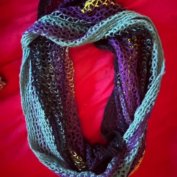 Scarves - Picture 1 of 3